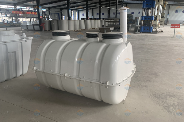 農村廁所改造施工時玻璃鋼化糞池安裝要注意哪些？